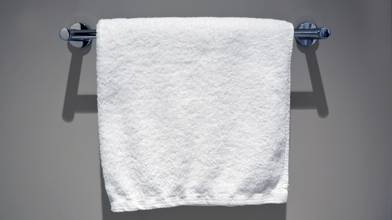 2.2 Hand Towel
