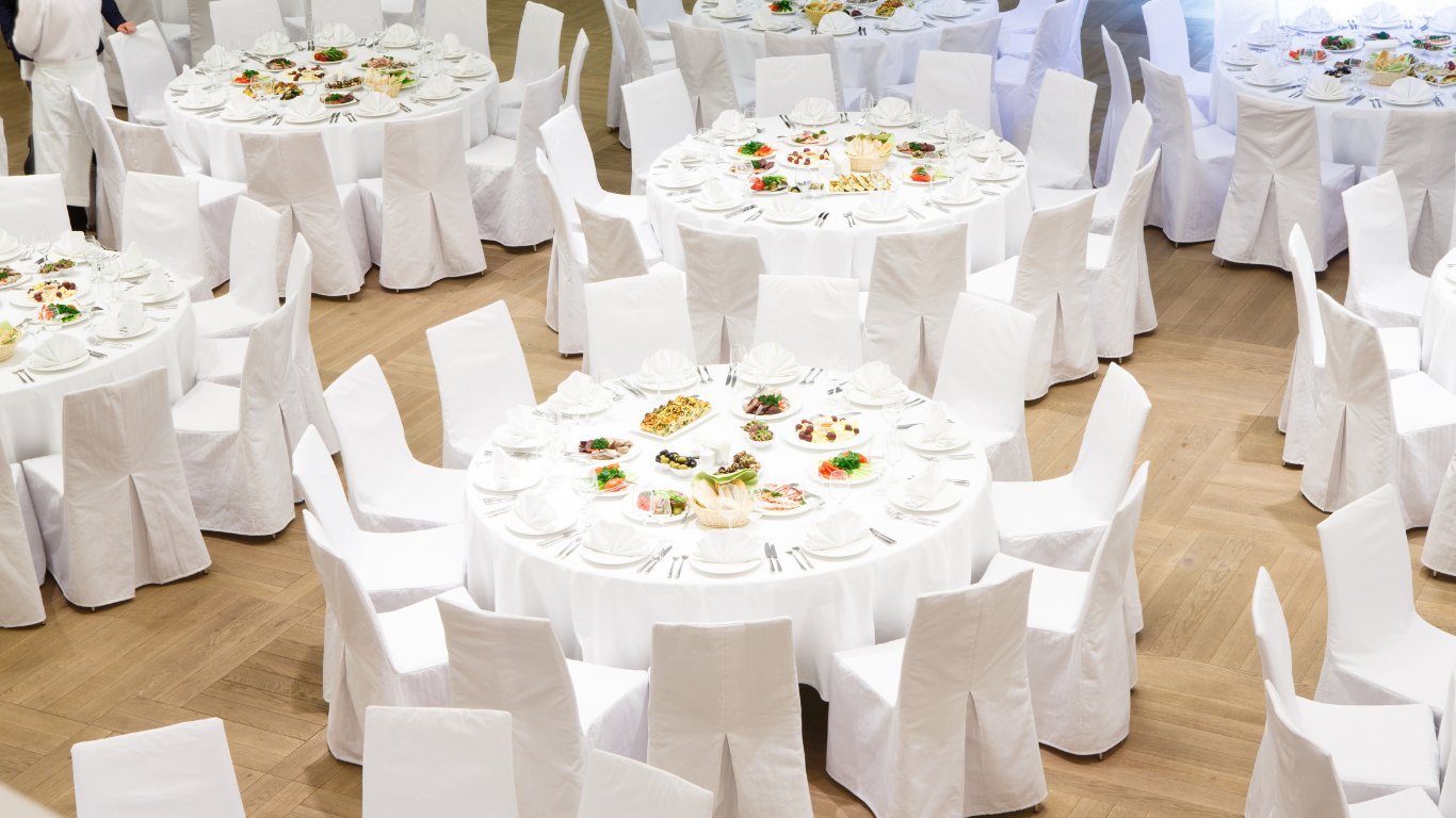FB_TableCover_Banner_Slider_Image2